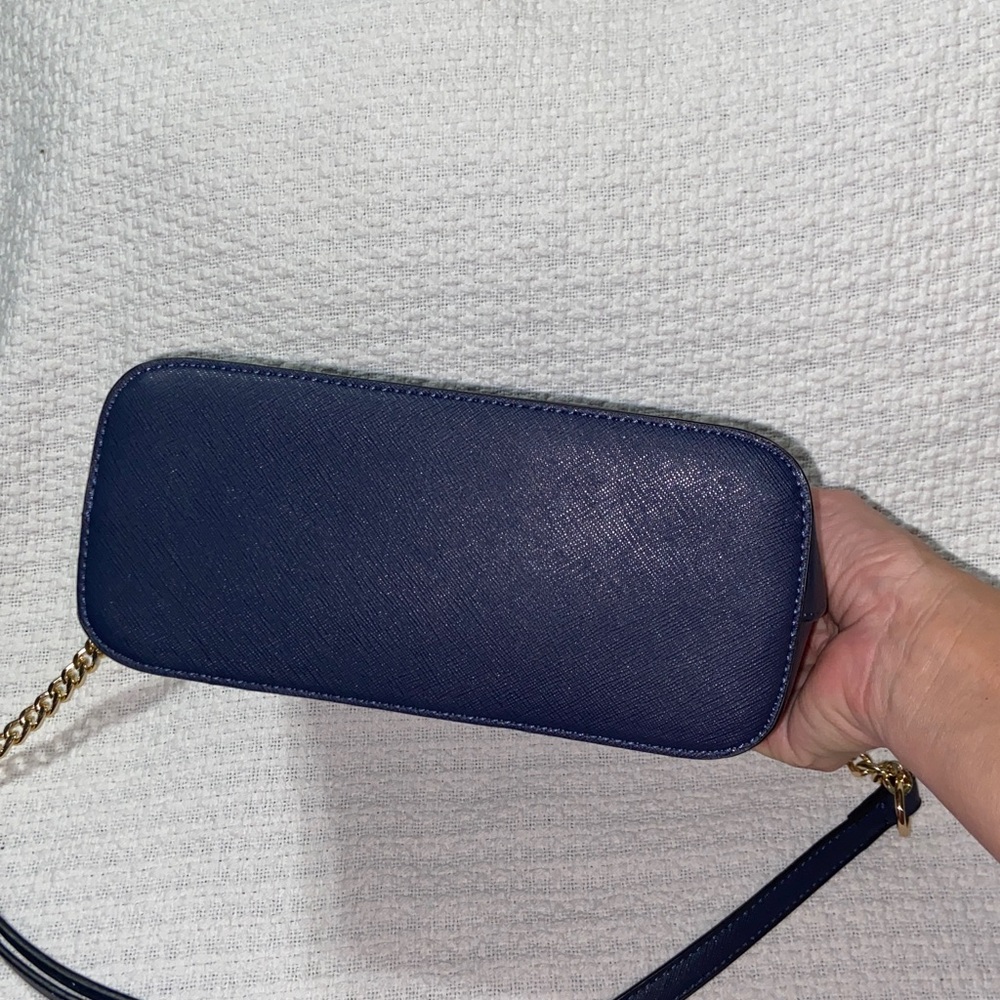 Michael Kors Medium Jet Set Emmy Dome Crossbody - Picture 4 of 14